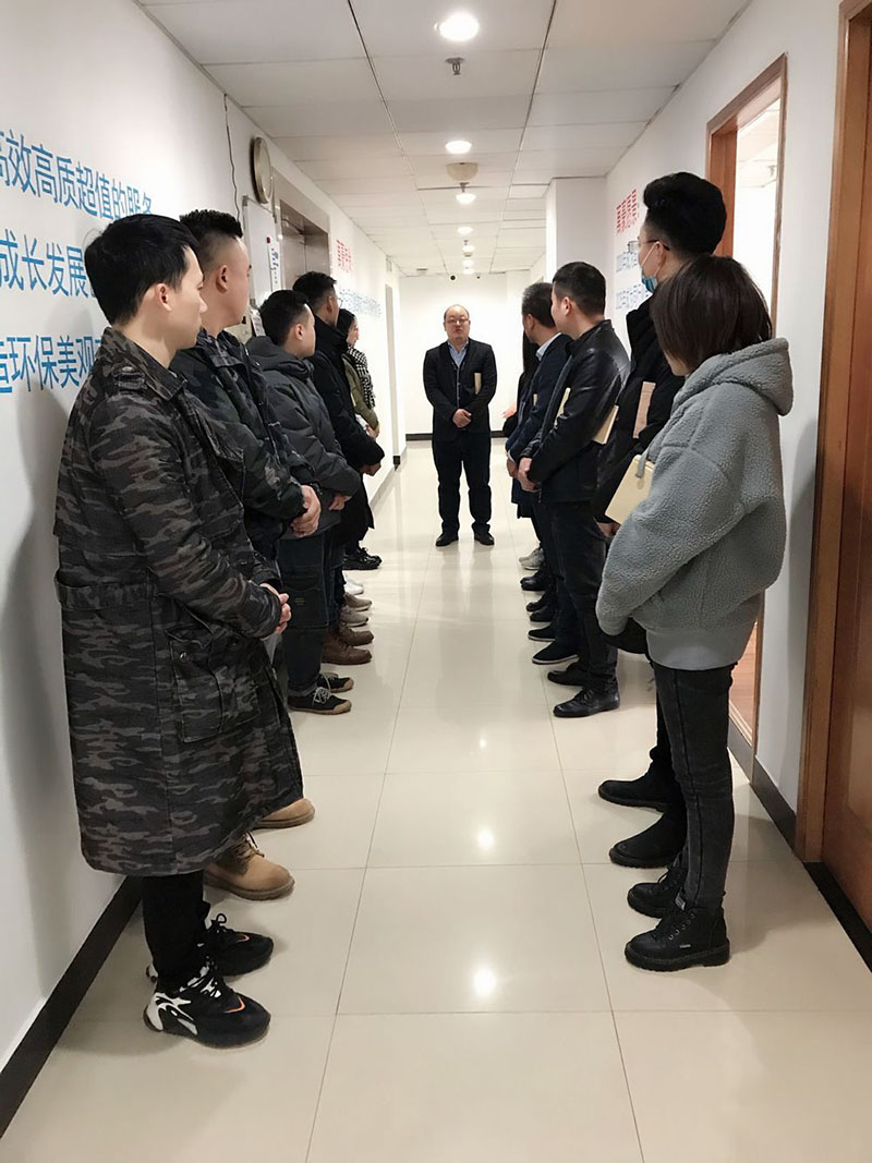 萬豪空間結構福利：給威海經貿交流中心項目施工部經理現金獎勵