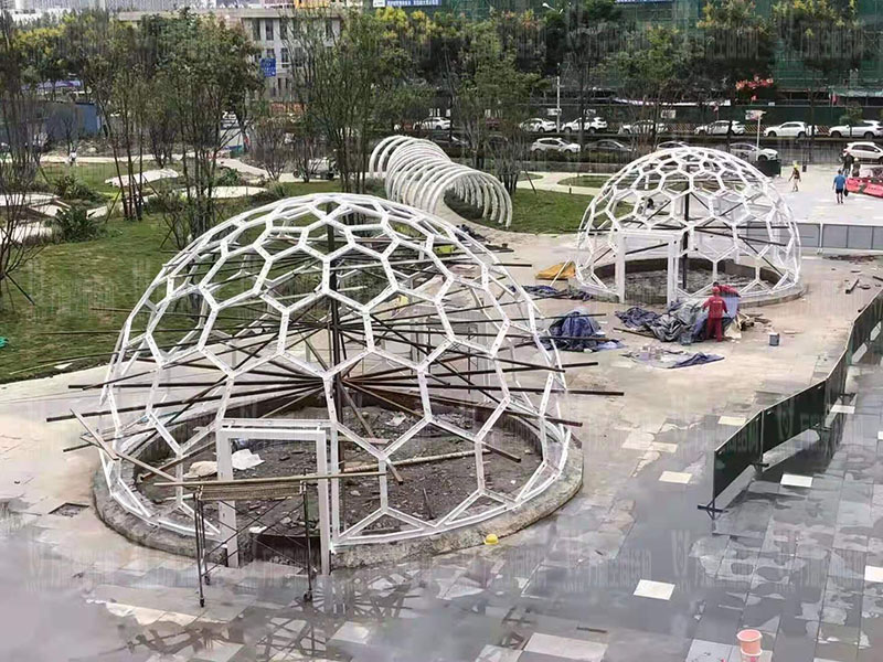無線創智城市功能空間業態優化五星集市鋼膜結構工程完工