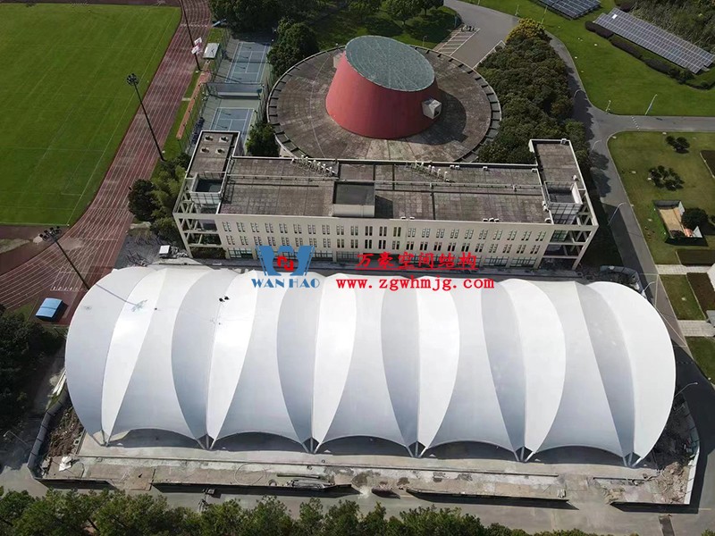 寧波諾丁漢大學(xué)室外運動場地改擴(kuò)建項目膜結(jié)構(gòu)工程接近尾聲