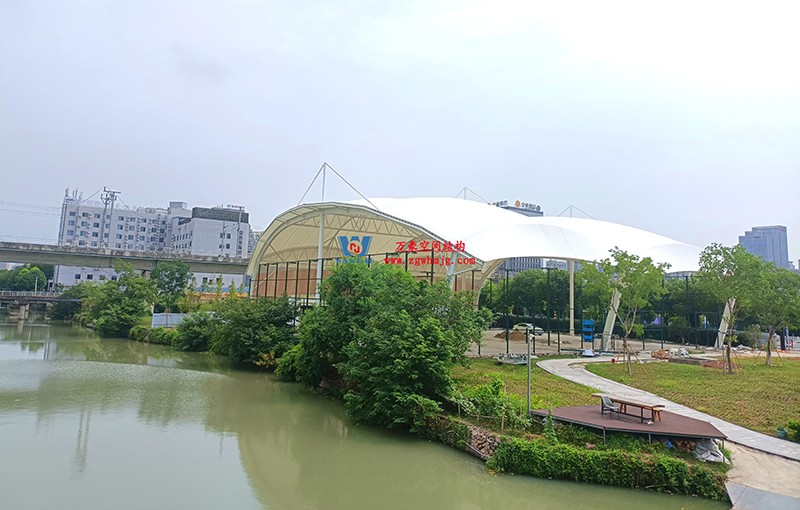 溫州惠民路西側綠地球場鋼膜結構工程