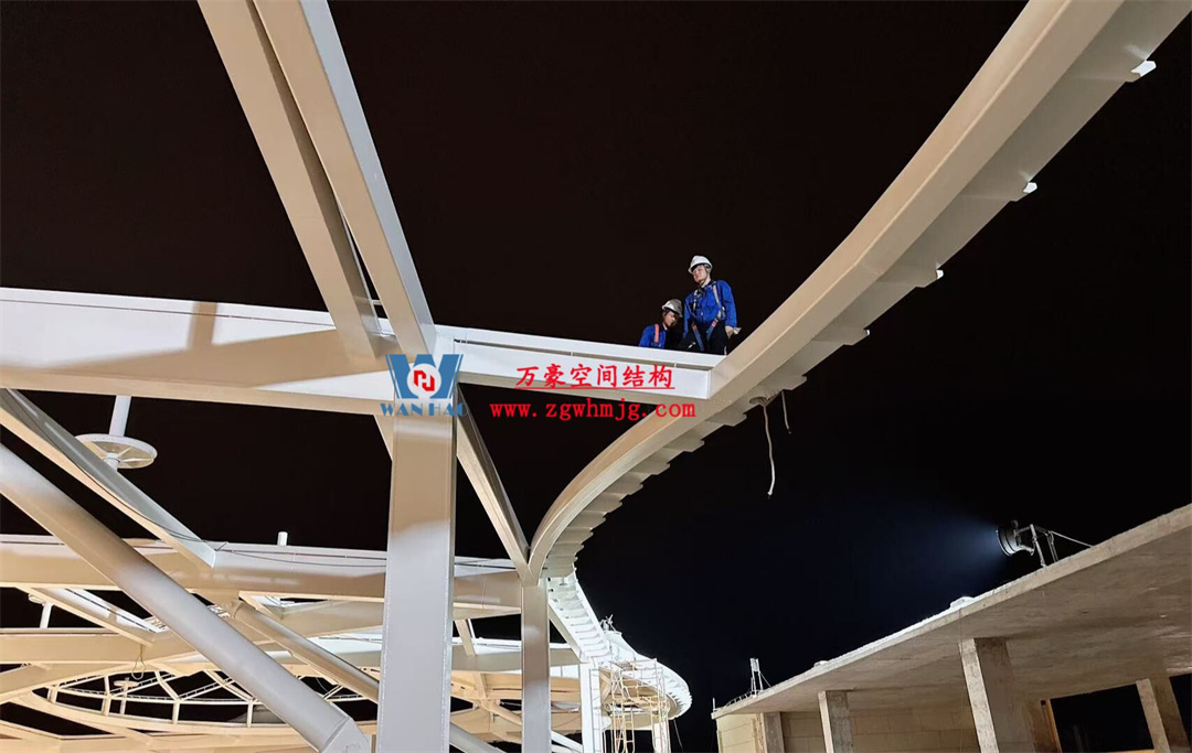 廣州從化鳳凰新天地商業(yè)街天幕項目：ETFE PTFE膜結(jié)構(gòu)打造城市靈動